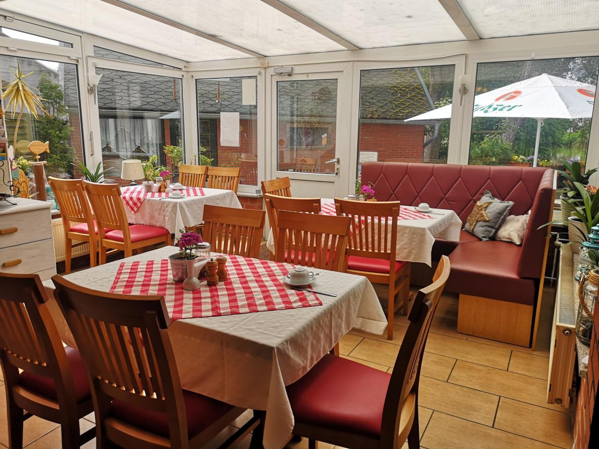 Uschi'S Gasthof Neuendorf  外观 照片